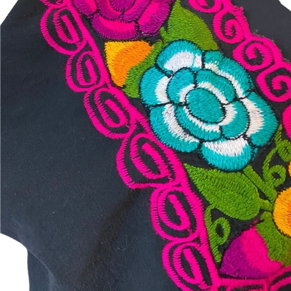 Handmade Embroidered Black V-Neck Blouse - Picture 5 of 13